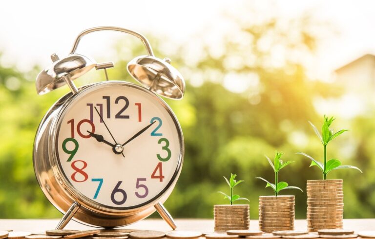 Dlhodobé sporenie vyžaduje plánovanie na roky dopredu. Pri výbere terminovaného vkladu dôsledne zvážte, ako dlho odkladané peniaze nebudete potrebovať. FOTO: Pixabay.com