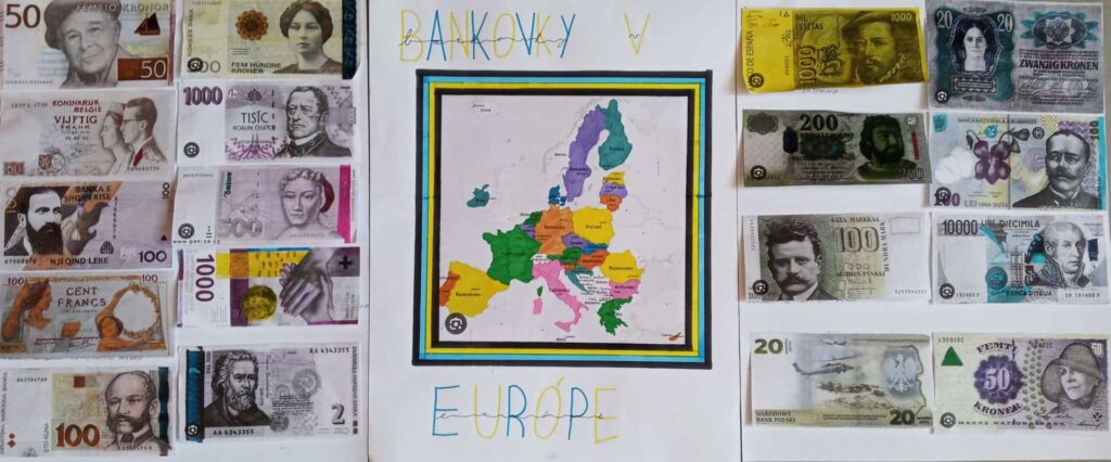 Koláž s mapou Európy v strede s nápisom Bankovky v Európe, obklopená rôznymi starými európskymi bankovkami z rôznych krajín usporiadanými po stranách mapy.