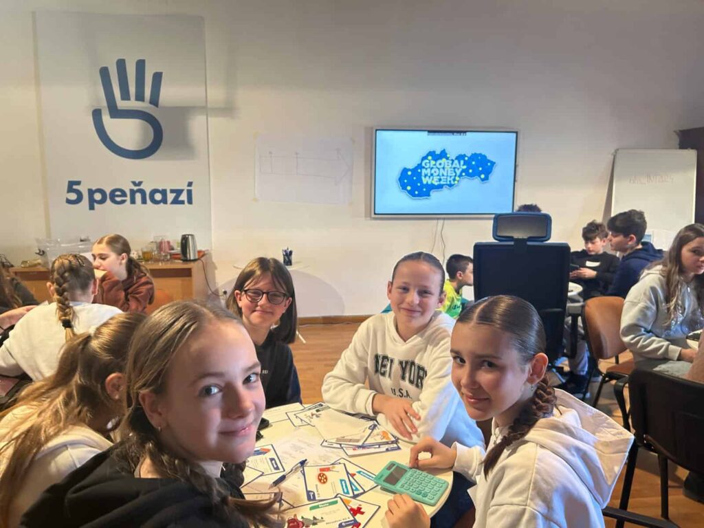 Žiaci na zážitkovom vzdelávaní 5PEŇAZÍ