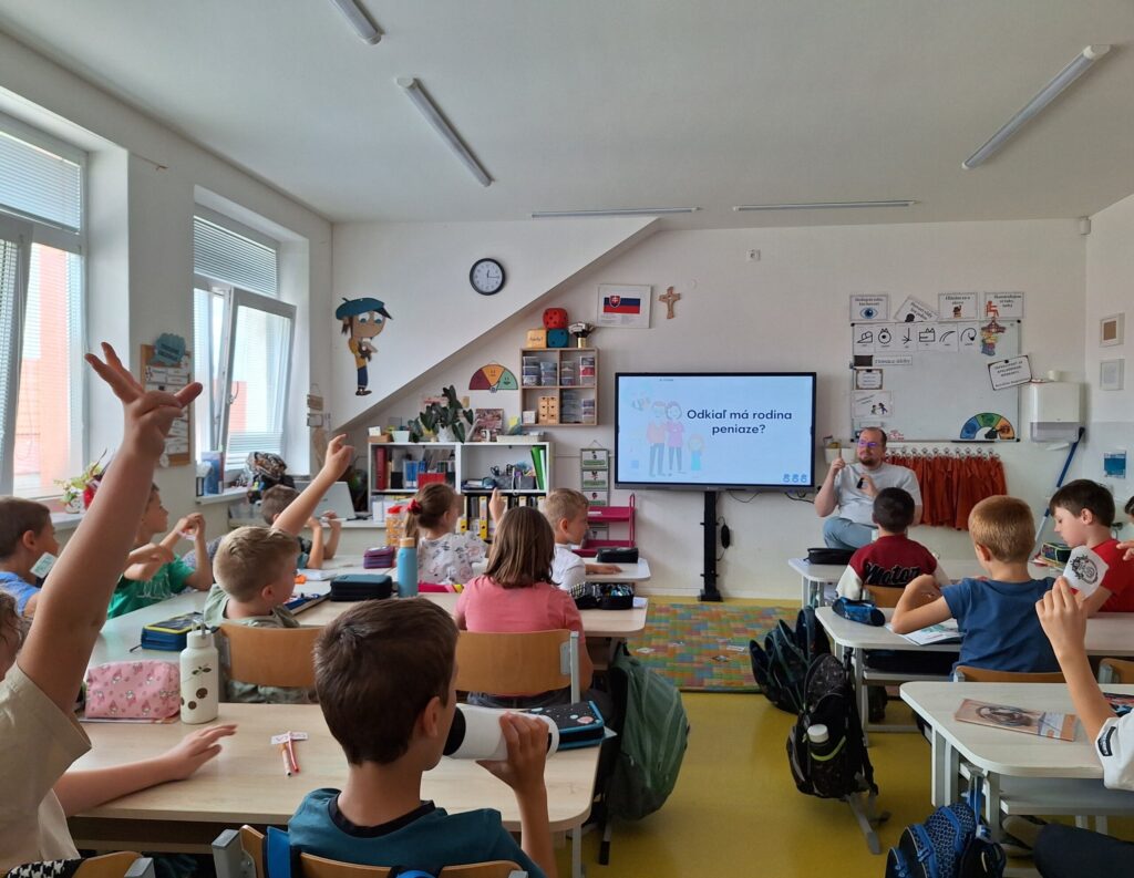 Zážitkové učenie priamo v triede vo Hviezdoslavove