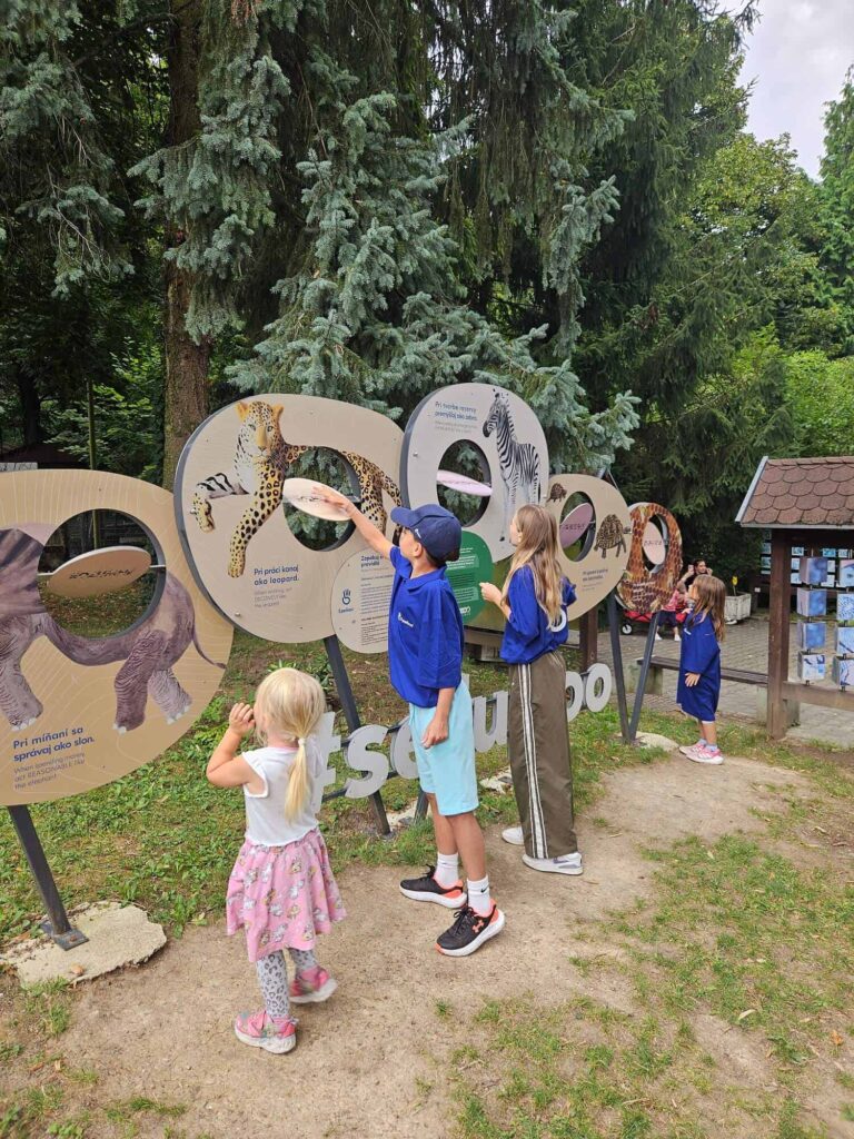 stanovisko na vzdelávacom finančnom chodníku #šéfujzoo